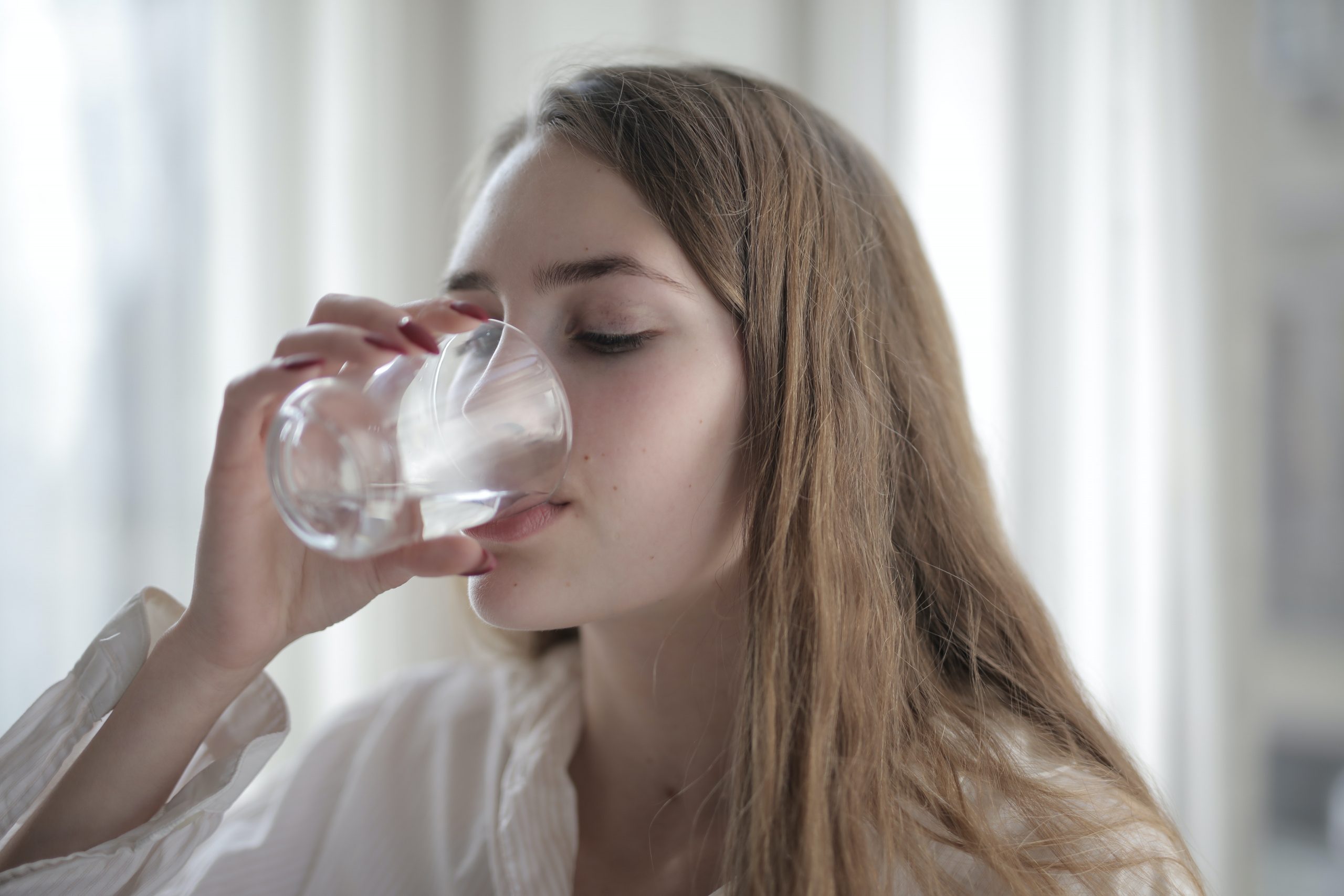 Jakie korzyści wynikają z picia wody?