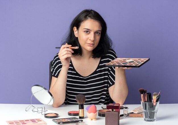 Jak stworzyć idealny makijaż na co dzień – krok po kroku